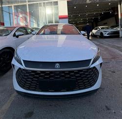 بی وای دی Qin Plus